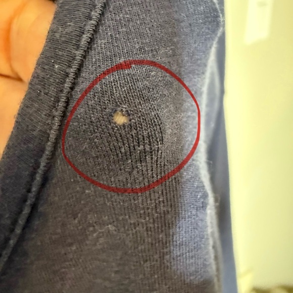 LILLY PULITZER Navy Blue Luxletic Long Sleeve Shirt V Neck Central Seam Sz Large - Picture 8 of 8